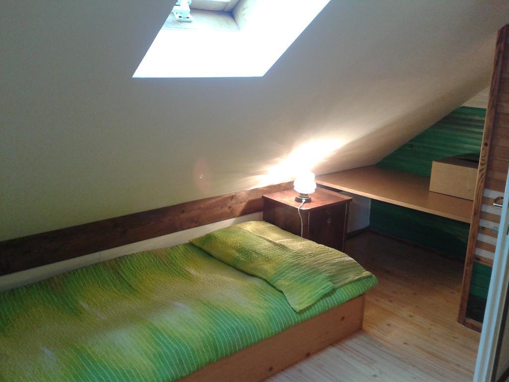 Holiday Home Prdelanca Luče Oda fotoğraf